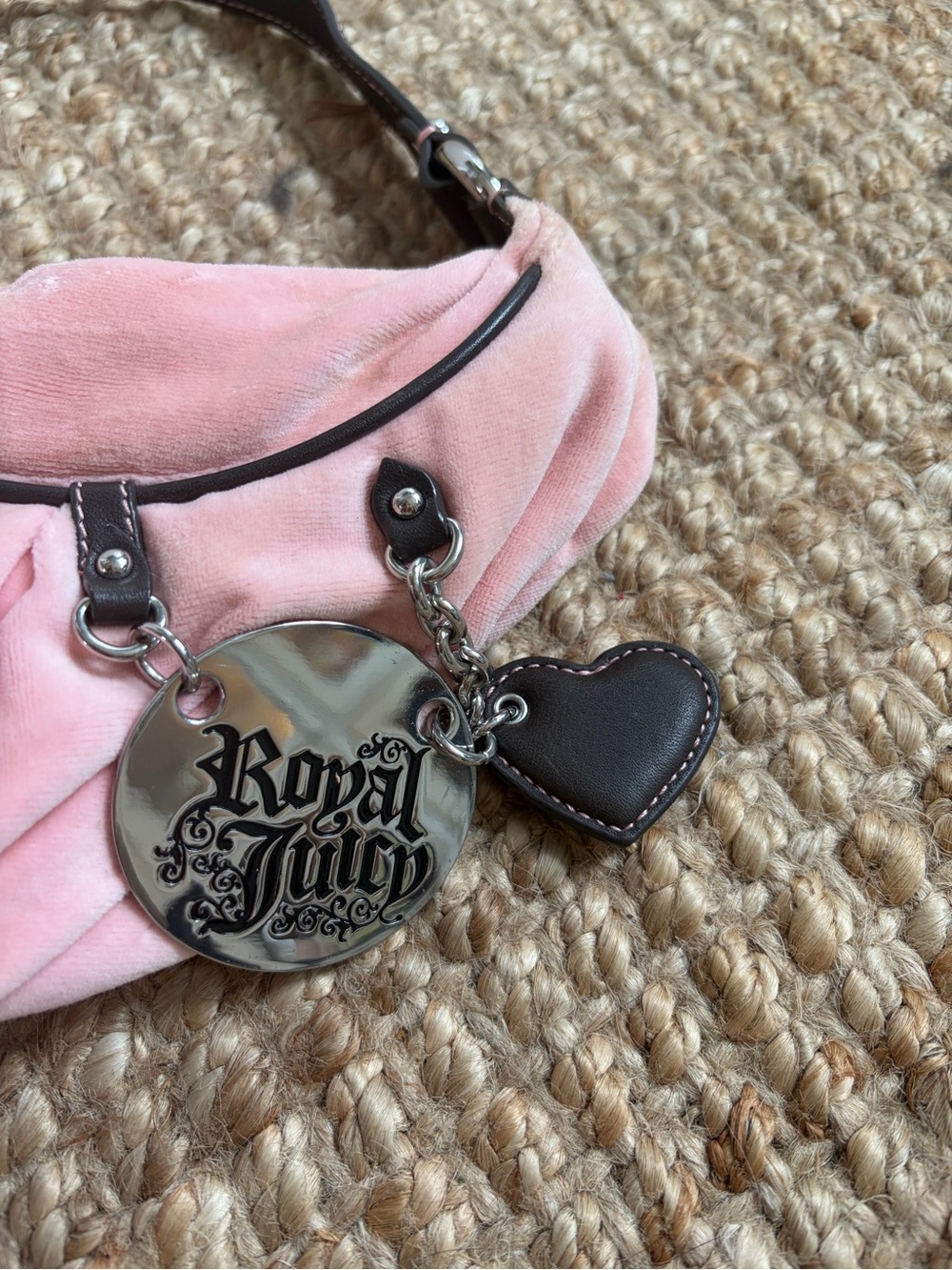 Juicy Couture Light Pink Velour Shoulder Bag with Brown Accents - Picture 3 of 8